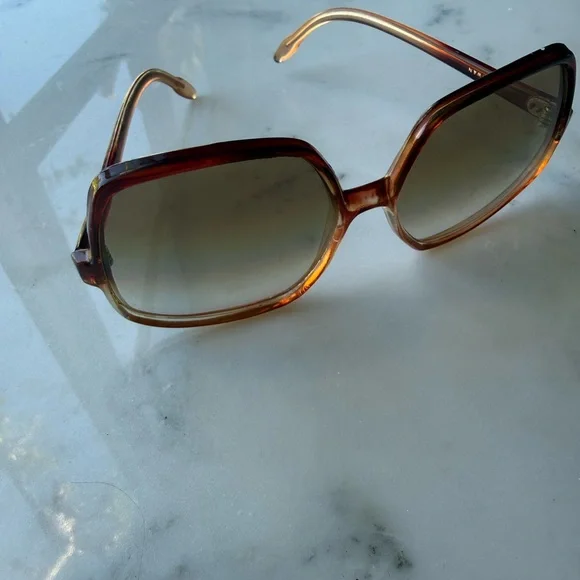 Vintage 70s Style Square Sunglasses - Picture 3 of 5
